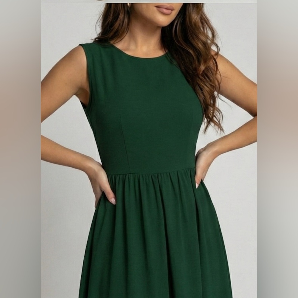 Gathered-Waist A-Line Maxi Dress With Pockets Green - Picture 3 of 9